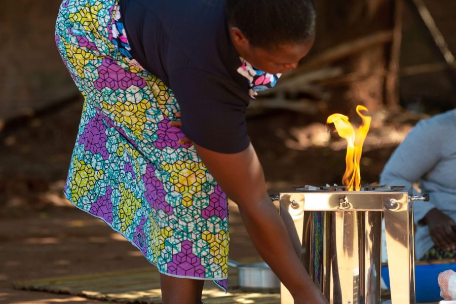 FAB - Eveless turning up fan 1[87].jpg