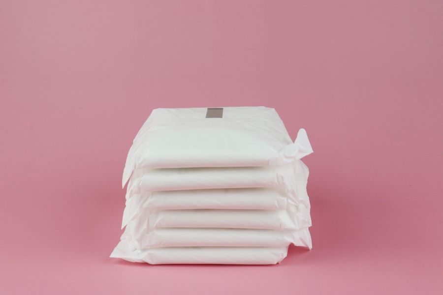 femininity-g1a8a5ae33_1920